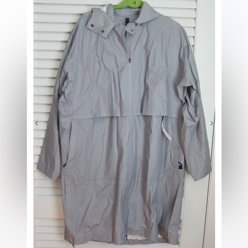 NWT Lululemon Lab Kosaten Shell Jacket in Silver Gray